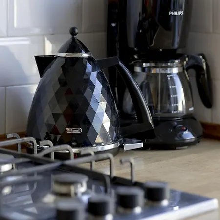 Elegant Grey Wspolna Srodmiescie In By Renters Appartamento *