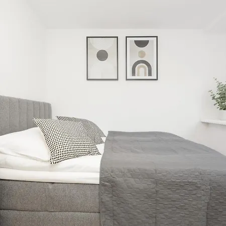 Апартаменты Elegant Grey Wspolna Srodmiescie In By Renters Варшава