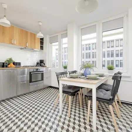 Elegant Grey Wspolna Srodmiescie In By Renters *