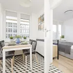 Elegant Grey Wspolna Srodmiescie In By Renters